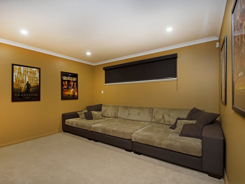 15 Skeit Road, Darch WA 6065