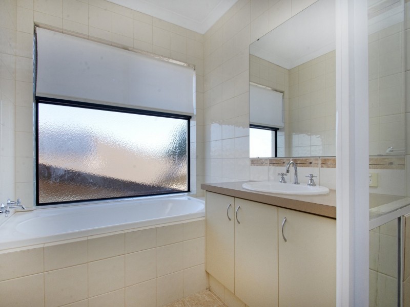 15 Skeit Road, Darch WA 6065