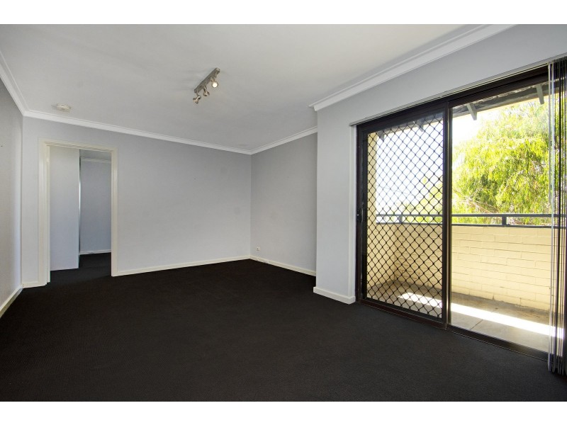 8/21 Pearl Parade, Scarborough WA 6019