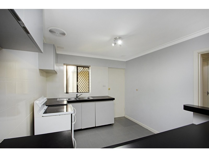 8/21 Pearl Parade, Scarborough WA 6019