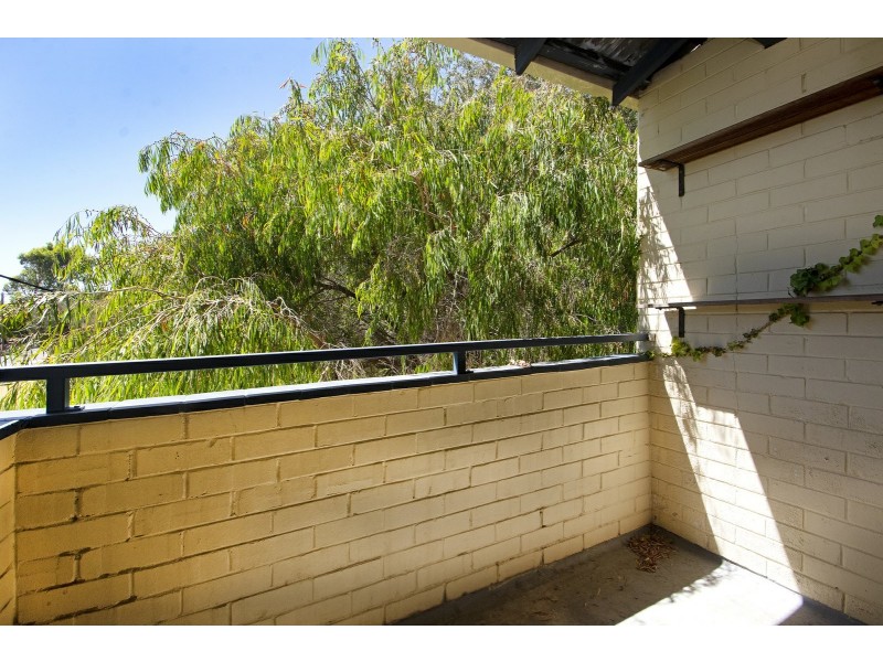 8/21 Pearl Parade, Scarborough WA 6019