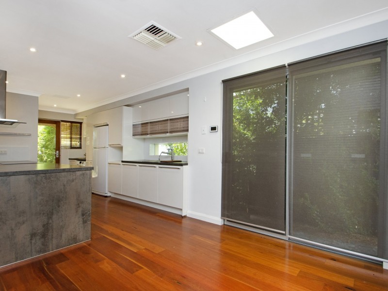 4 Hubert Street, Guildford WA 6055