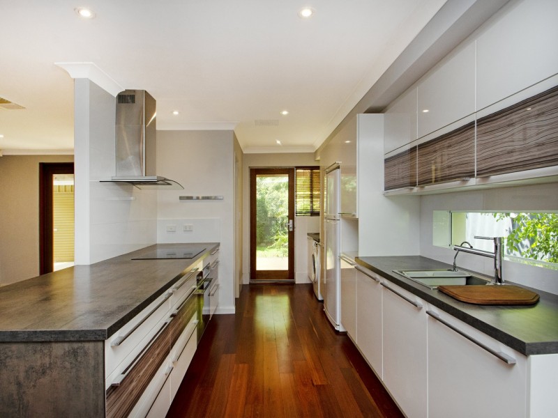 4 Hubert Street, Guildford WA 6055