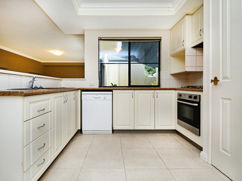 Unit 5/45 Halliday Grove, Hillarys WA 6025