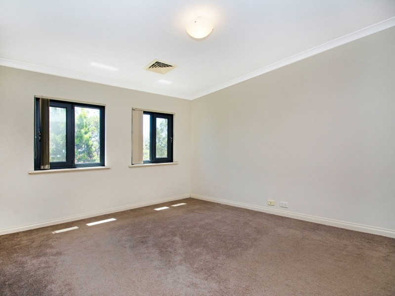 Unit 5/45 Halliday Grove, Hillarys WA 6025
