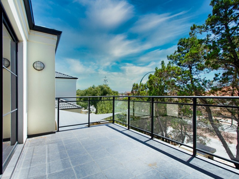 Unit 5/45 Halliday Grove, Hillarys WA 6025