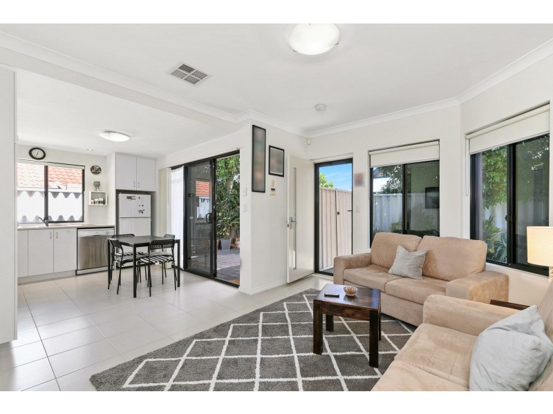 44C Woodchester Road, Nollamara WA 6061