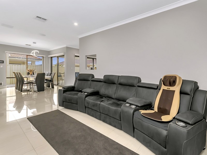 17 Skeit Road, Darch WA 6065