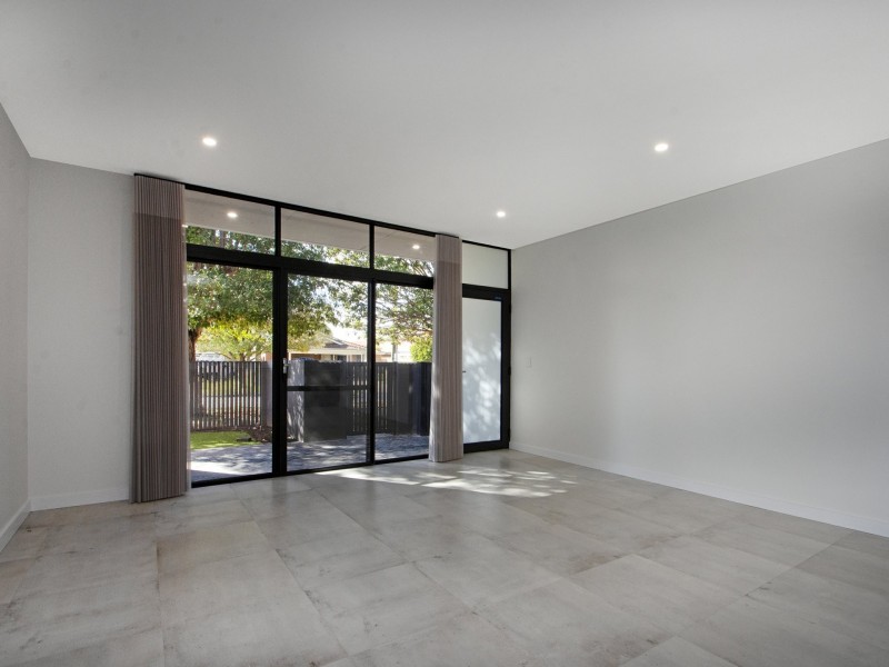 1/130 GLADSTONE ROAD, Rivervale WA 6103