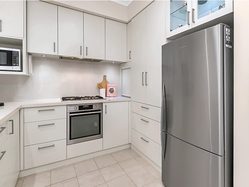42 Strickland Rd, Ardross WA 6153