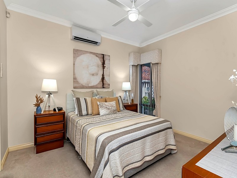 42 Strickland Rd, Ardross WA 6153