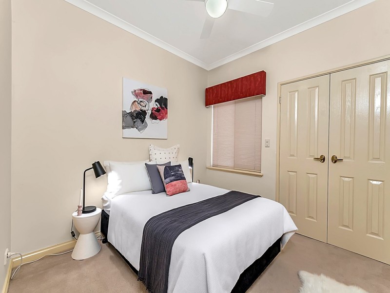42 Strickland Rd, Ardross WA 6153