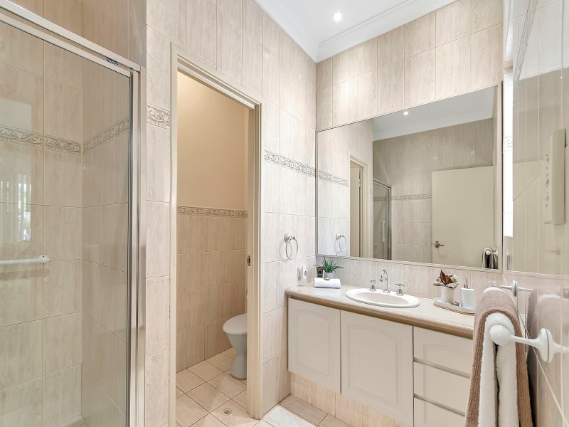 42 Strickland Rd, Ardross WA 6153