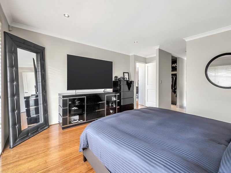 13 Zaragoza Drive, Port Kennedy WA 6172