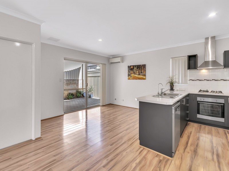 54B Barnes Street, Innaloo WA 6018