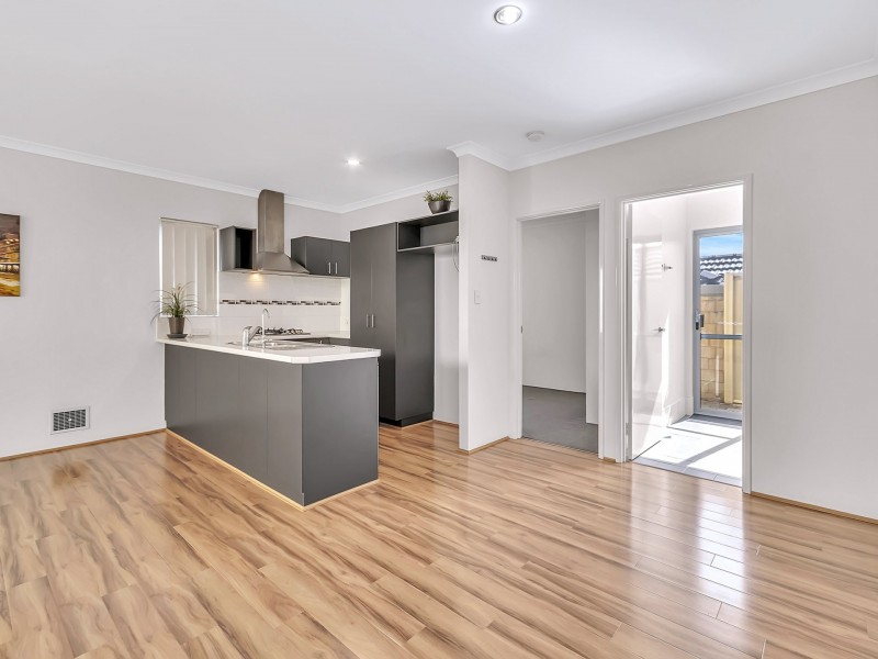 54B Barnes Street, Innaloo WA 6018