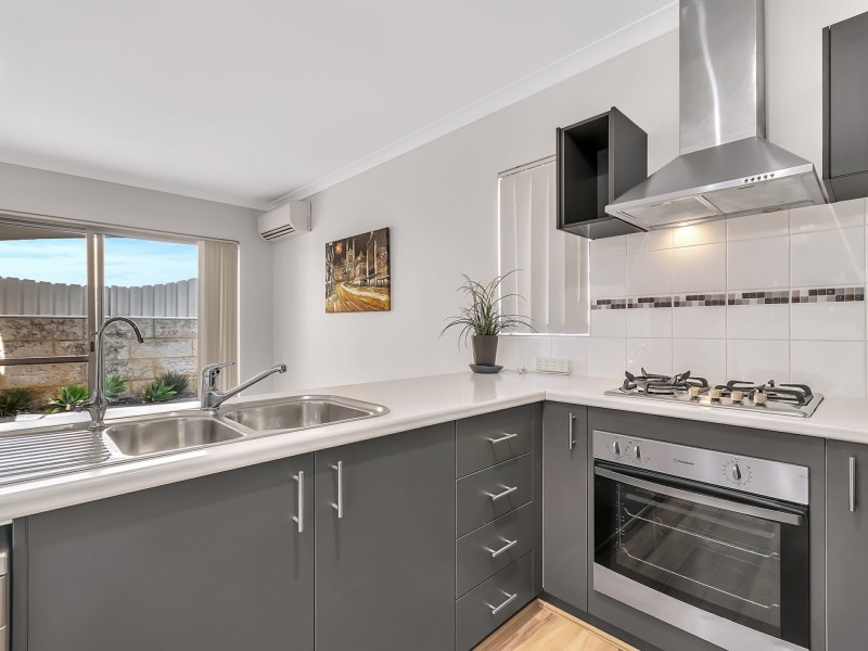 54B Barnes Street, Innaloo WA 6018