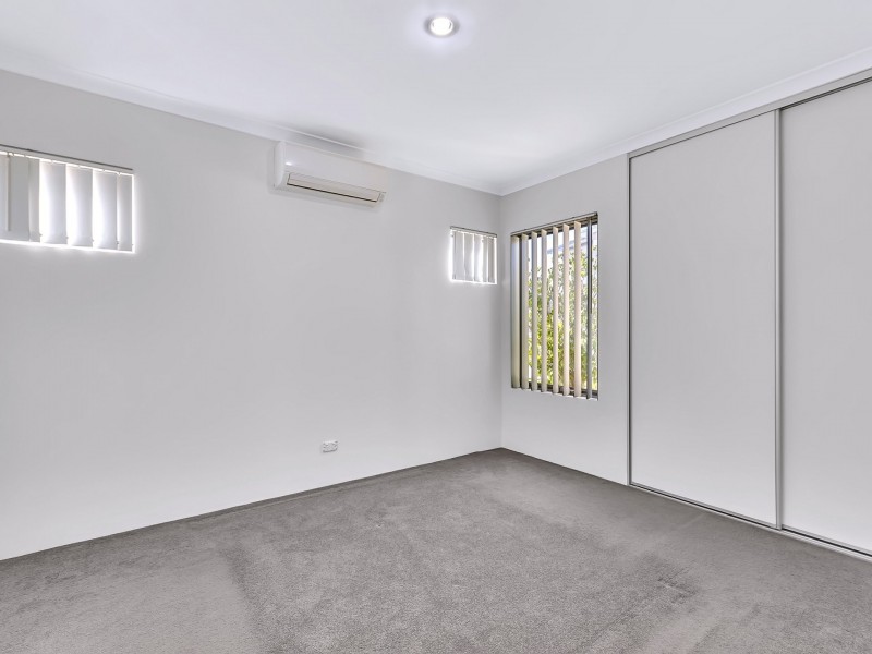 54B Barnes Street, Innaloo WA 6018