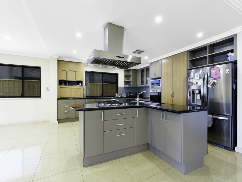 25 Vivaldi Avenue, Stirling WA 6021