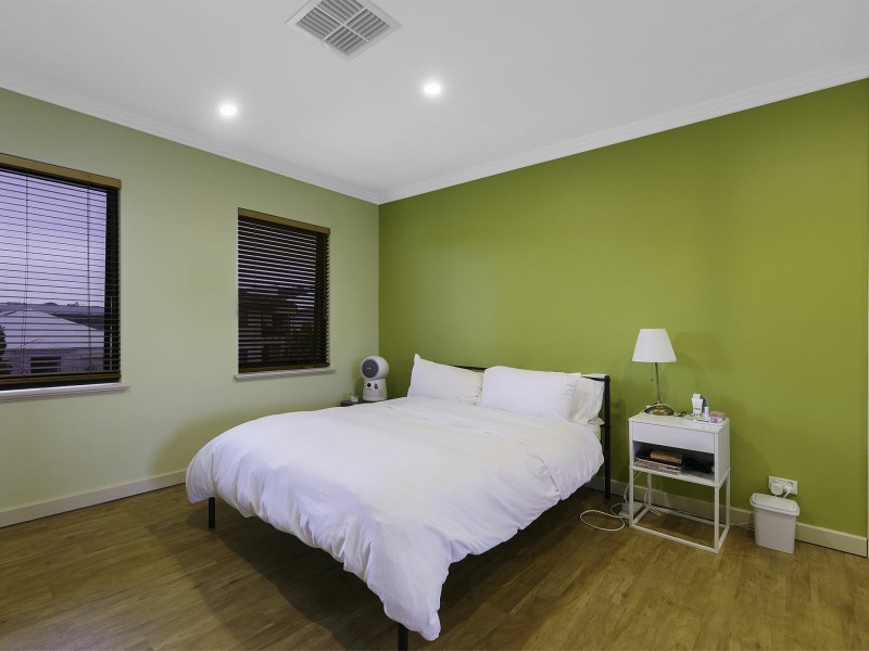 25 Vivaldi Avenue, Stirling WA 6021