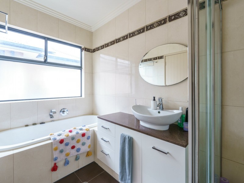 25 Vivaldi Avenue, Stirling WA 6021