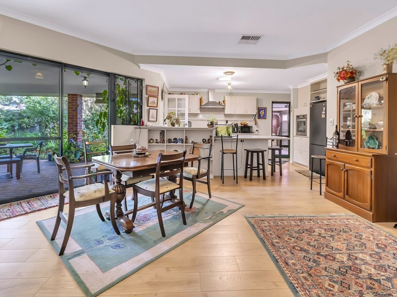 5a Railway Rd, Kalamunda WA 6076