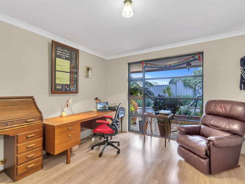 5a Railway Rd, Kalamunda WA 6076
