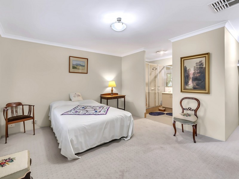 5a Railway Rd, Kalamunda WA 6076