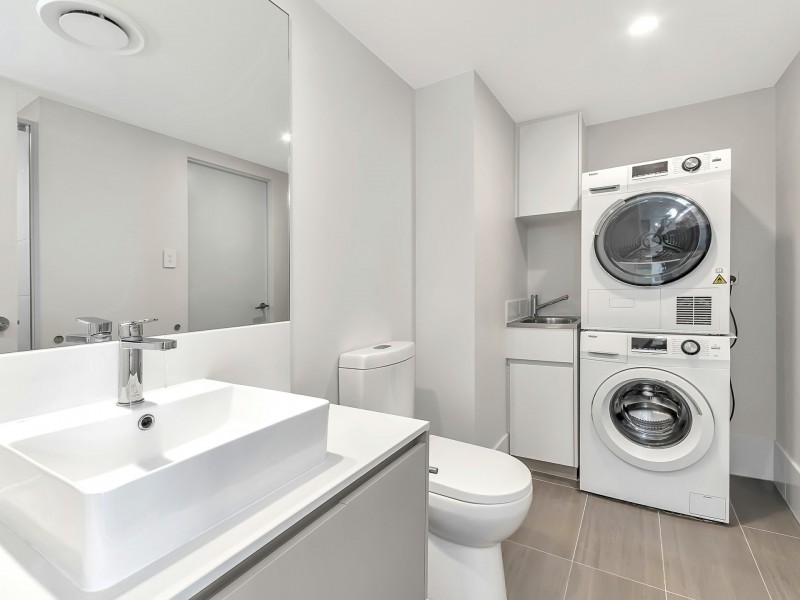 Level 8/98-5 Rowe Avenue, Rivervale WA 6103