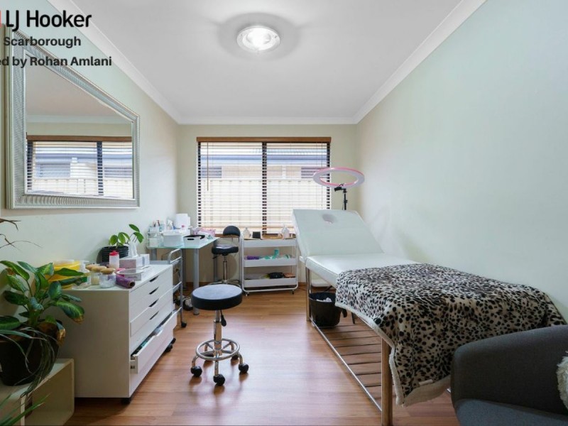 6 Pintaclo Way, Canning Vale WA 6155