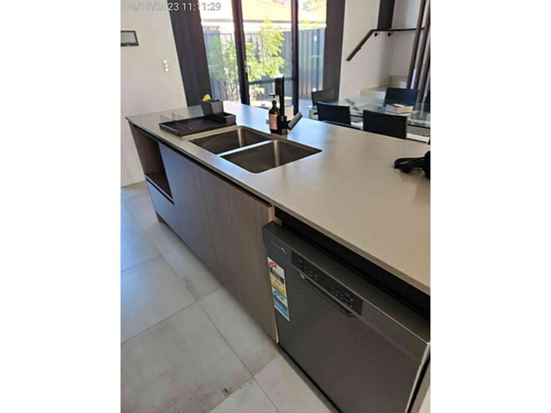 1/132 Gladstone Road, Rivervale WA 6103