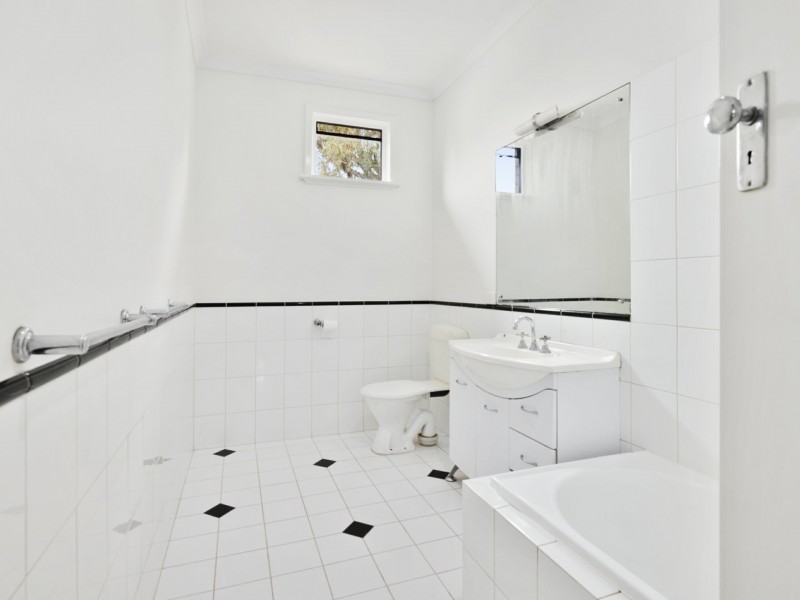 23 McLintock Way, Karrinyup WA 6018