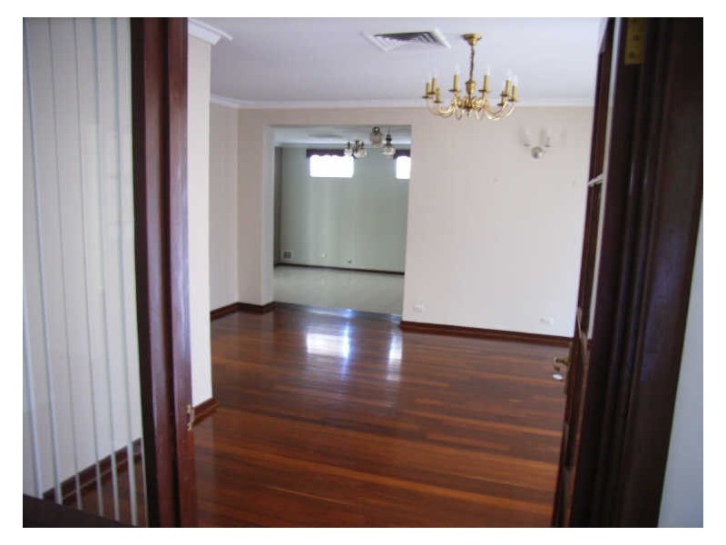 23 Burroughs Road, Karrinyup WA 6018