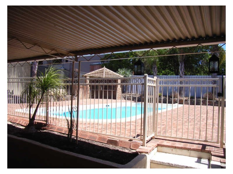 23 Burroughs Road, Karrinyup WA 6018