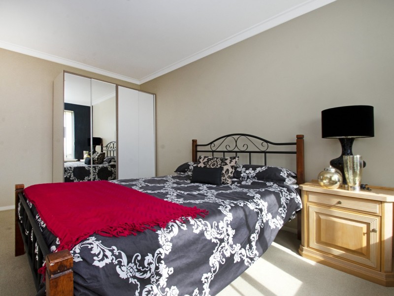 16/125 Hastings Street, Scarborough WA 6019