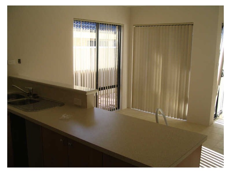 1/34 Barnes Street, Innaloo WA 6018