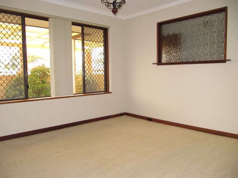 14 Bader Way, Stirling WA 6021