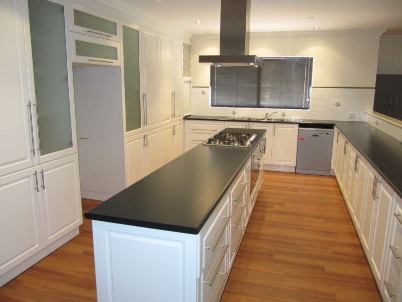 8 Ancona Link, Landsdale WA 6065