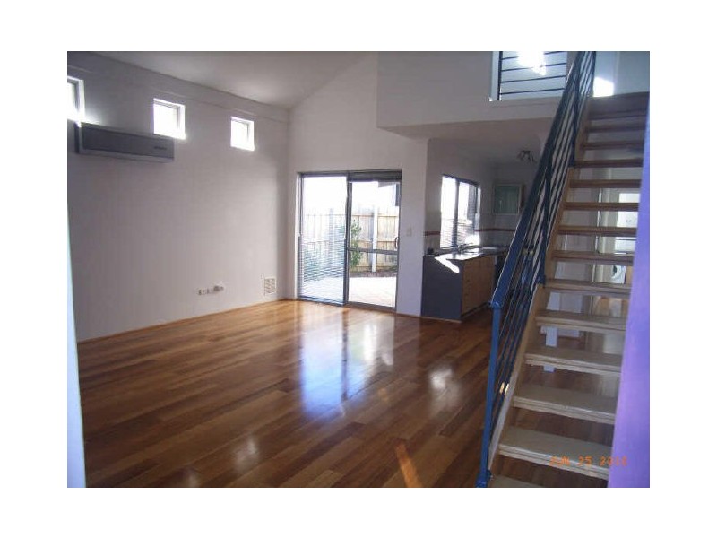 206a Grand Prom, Doubleview WA 6018
