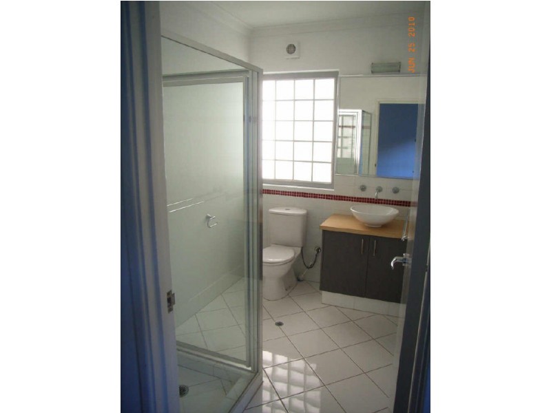 206a Grand Prom, Doubleview WA 6018