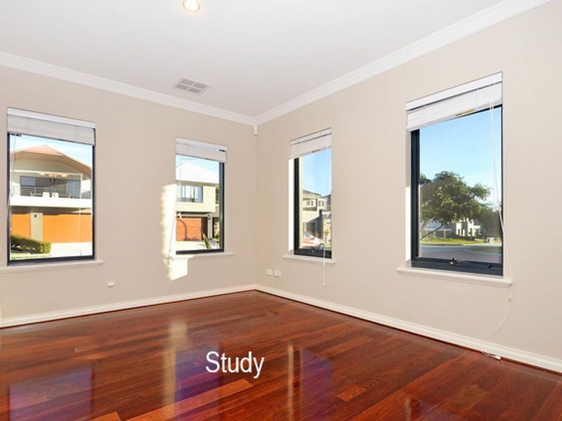 2 Sycon Way, Karrinyup WA 6018