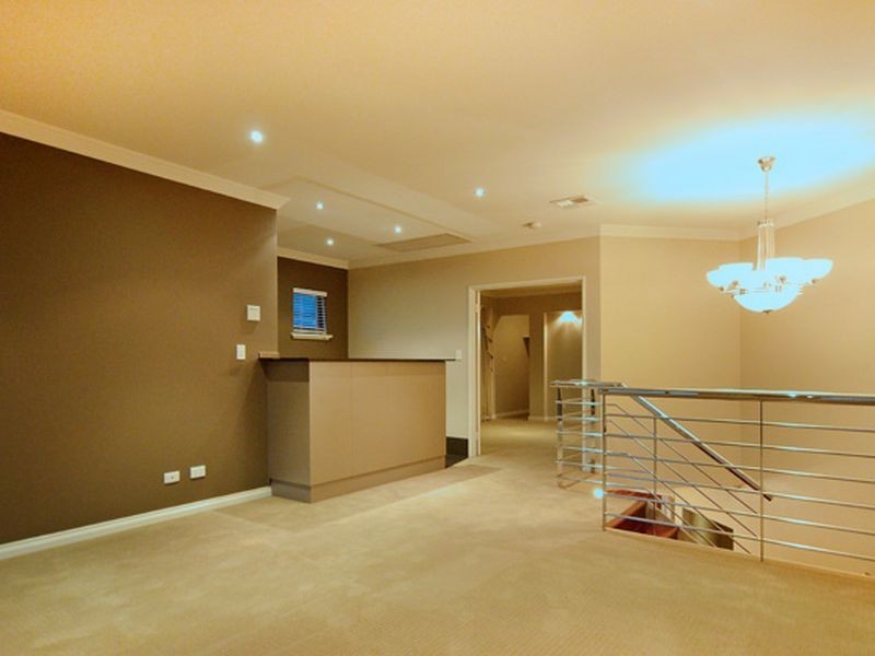 2 Sycon Way, Karrinyup WA 6018