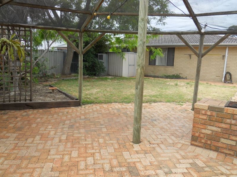 36a Peet Crescent, Trigg WA 6029