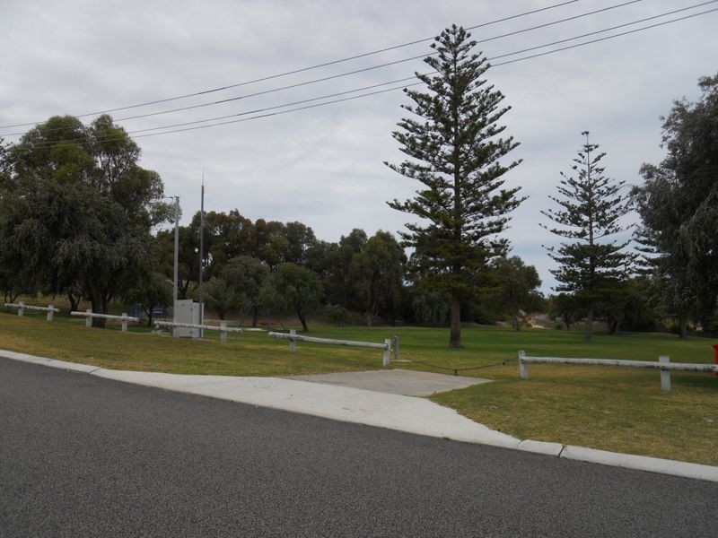 36a Peet Crescent, Trigg WA 6029