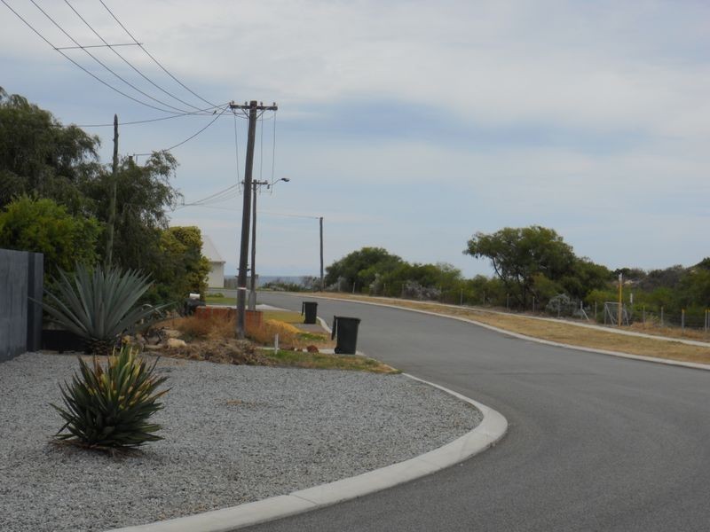 36a Peet Crescent, Trigg WA 6029