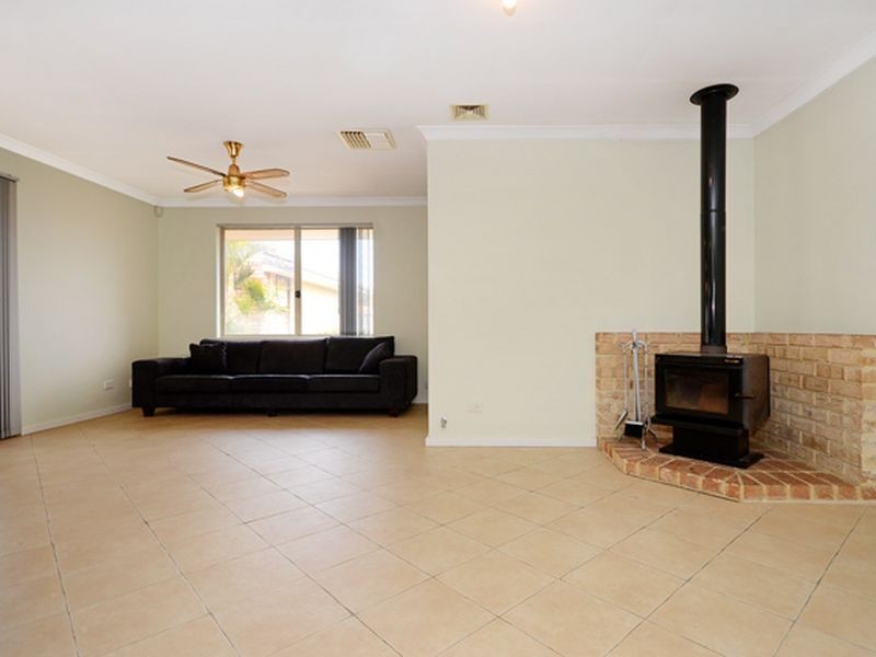 37 Picton Terrace, Alexander Heights WA 6064