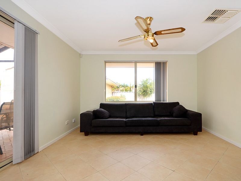 37 Picton Terrace, Alexander Heights WA 6064