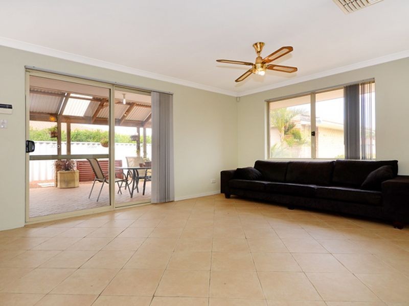 37 Picton Terrace, Alexander Heights WA 6064