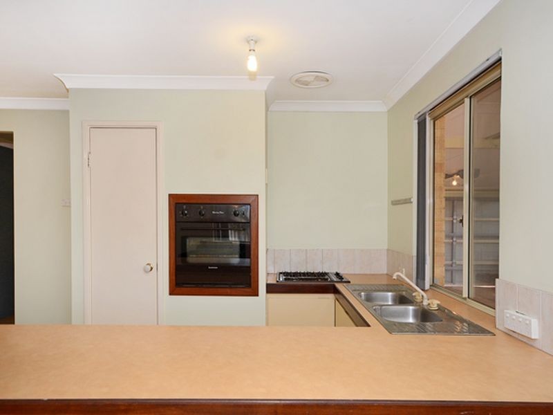 37 Picton Terrace, Alexander Heights WA 6064