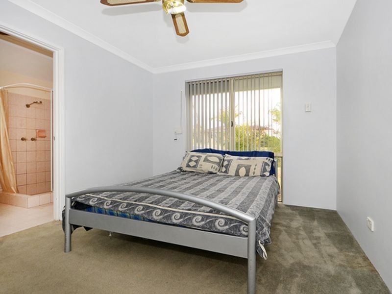 37 Picton Terrace, Alexander Heights WA 6064